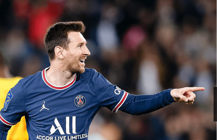 爱游戏官网-转折点上海久事调整名单，法甲今晨攻防权衡，引发热议，更衣室氛围转暖