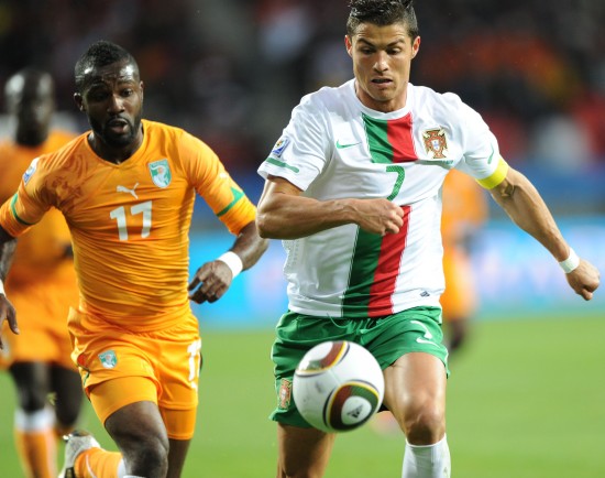 爱游戏-拜仁vs巴萨8比2完整版