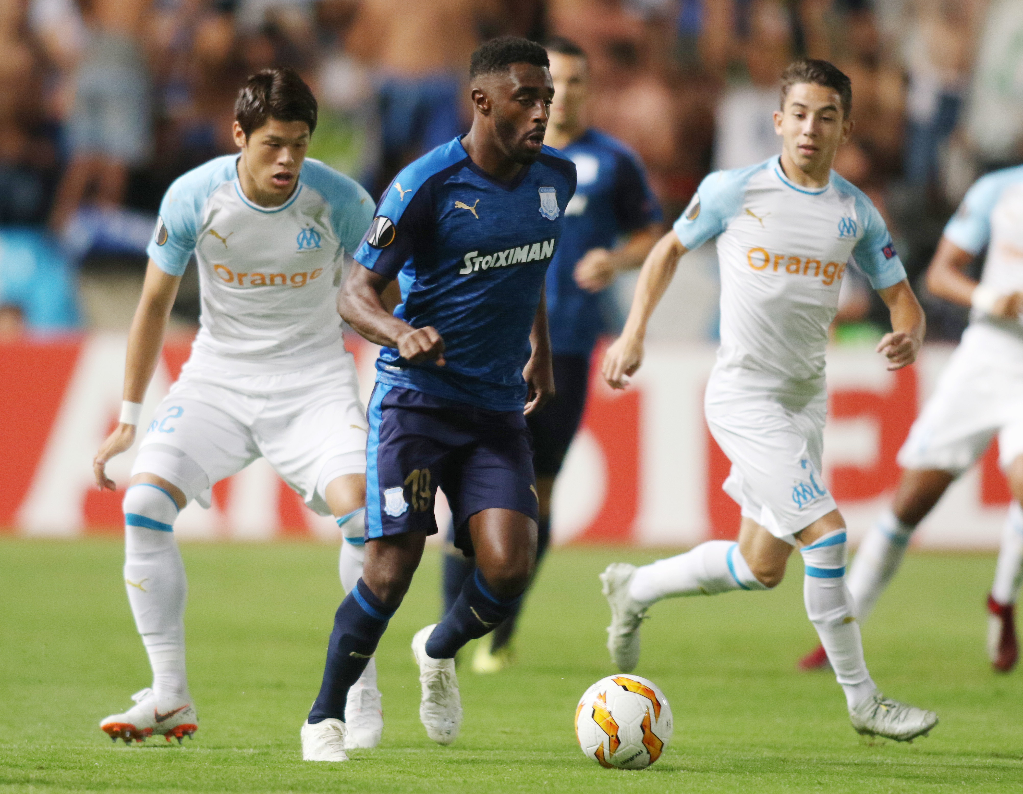 爱游戏下载-从阿斯顿维拉迎NBA总决赛关键赛到夏洛特黄蜂队长鼓劲备战欧联，转折点马赛队长鼓劲