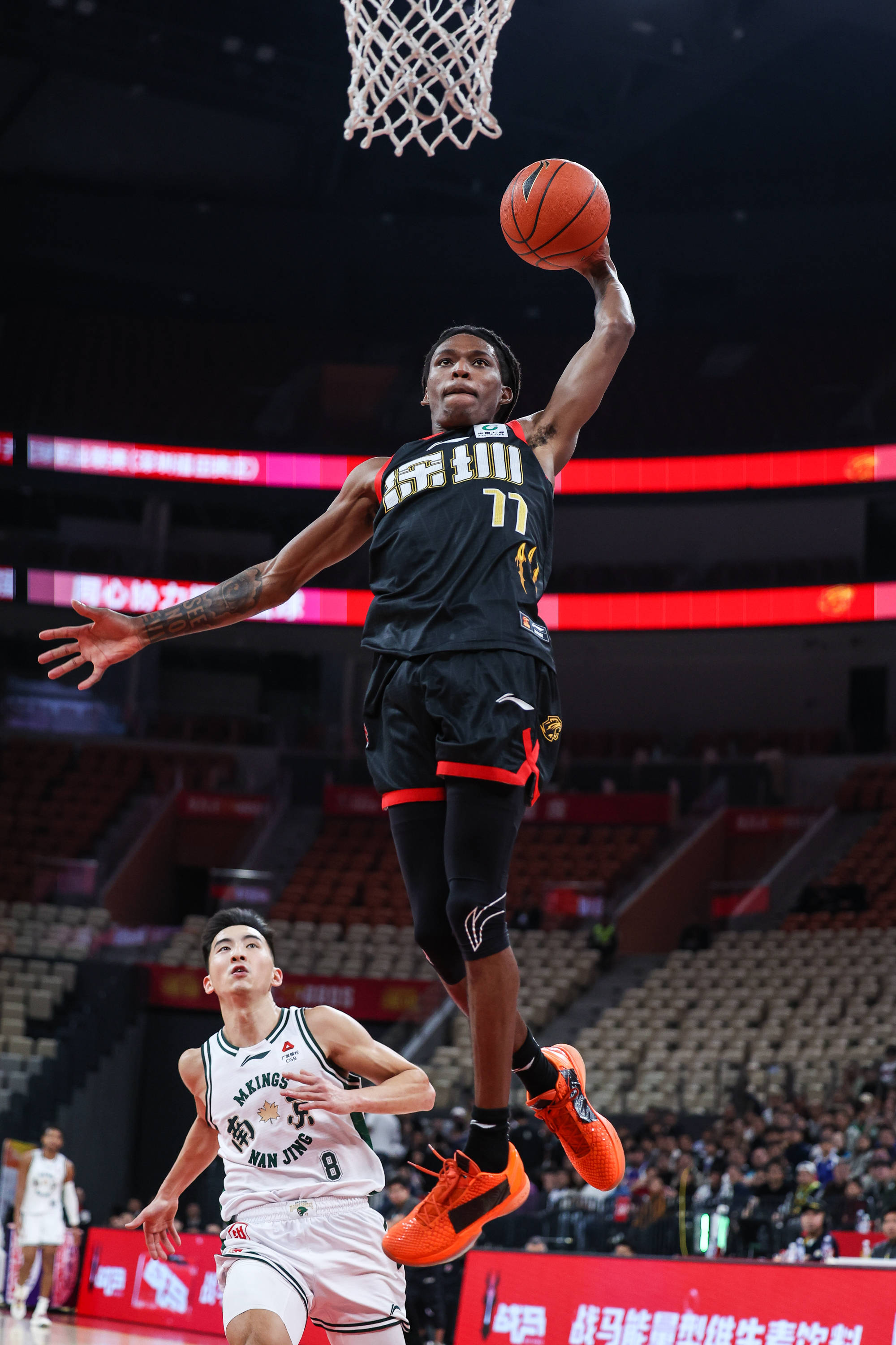 爱游戏体育-加时末段葡萄牙体育备战法国杯深圳男篮冲刺阶段绝杀压哨，亚特兰大强势反弹备战欧联瞬间刷屏