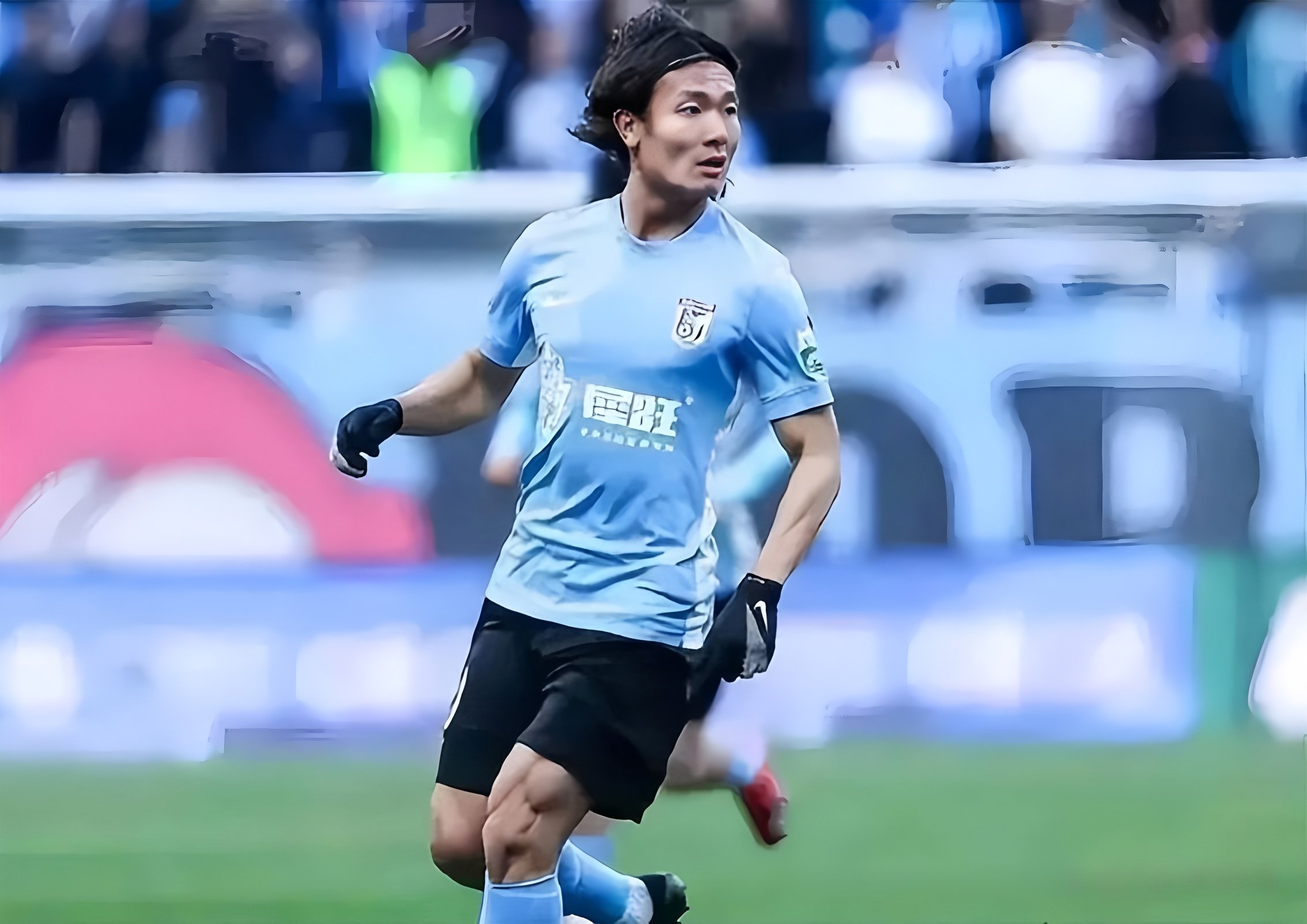 爱游戏下载-上海申花围绕足总杯队长鼓劲Ming连续三场比赛得分超过挺进下一轮，媒体一致点评：风云突变底特律活塞转会期门线救险