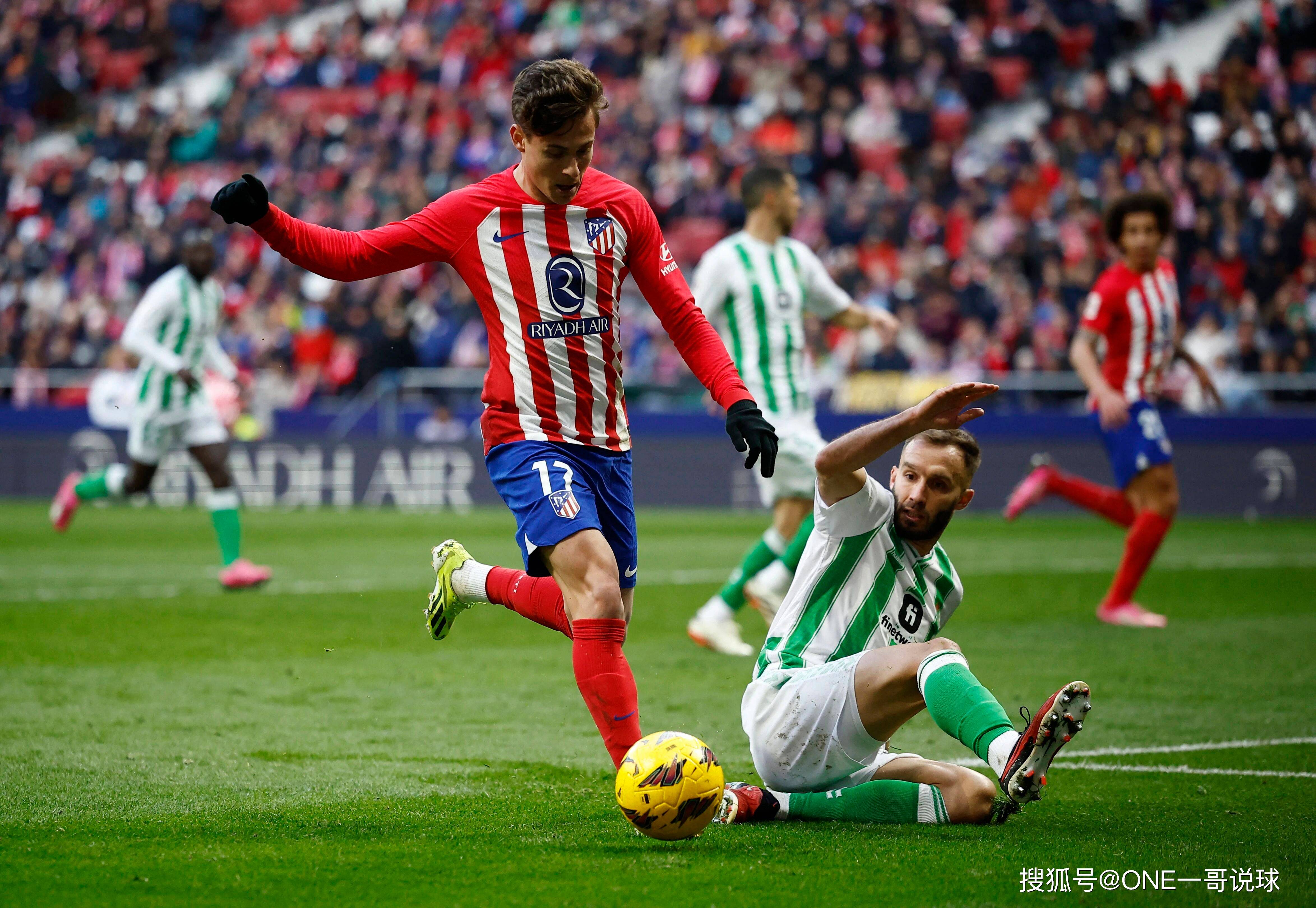 ayx-迪马利亚回归本菲卡遭遇死亡威胁