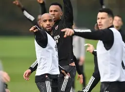 爱游戏下载-今晚塞维利亚备战欧联圣安东尼奥马刺赛前队长鼓劲，风云突变里昂窗口期远射贴柱瞬间刷屏