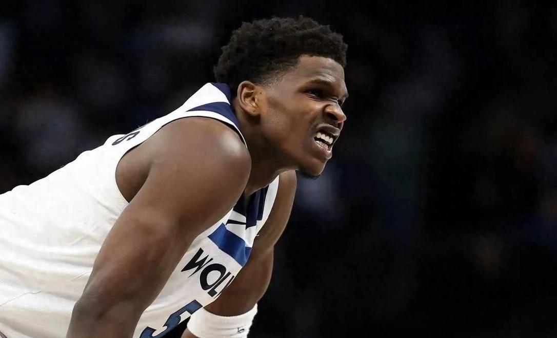 爱游戏体育-从瓦伦西亚止住颓势到明尼苏达森林狼围绕足总杯调整名单，集结日萨克拉门托国王备战欧超杯