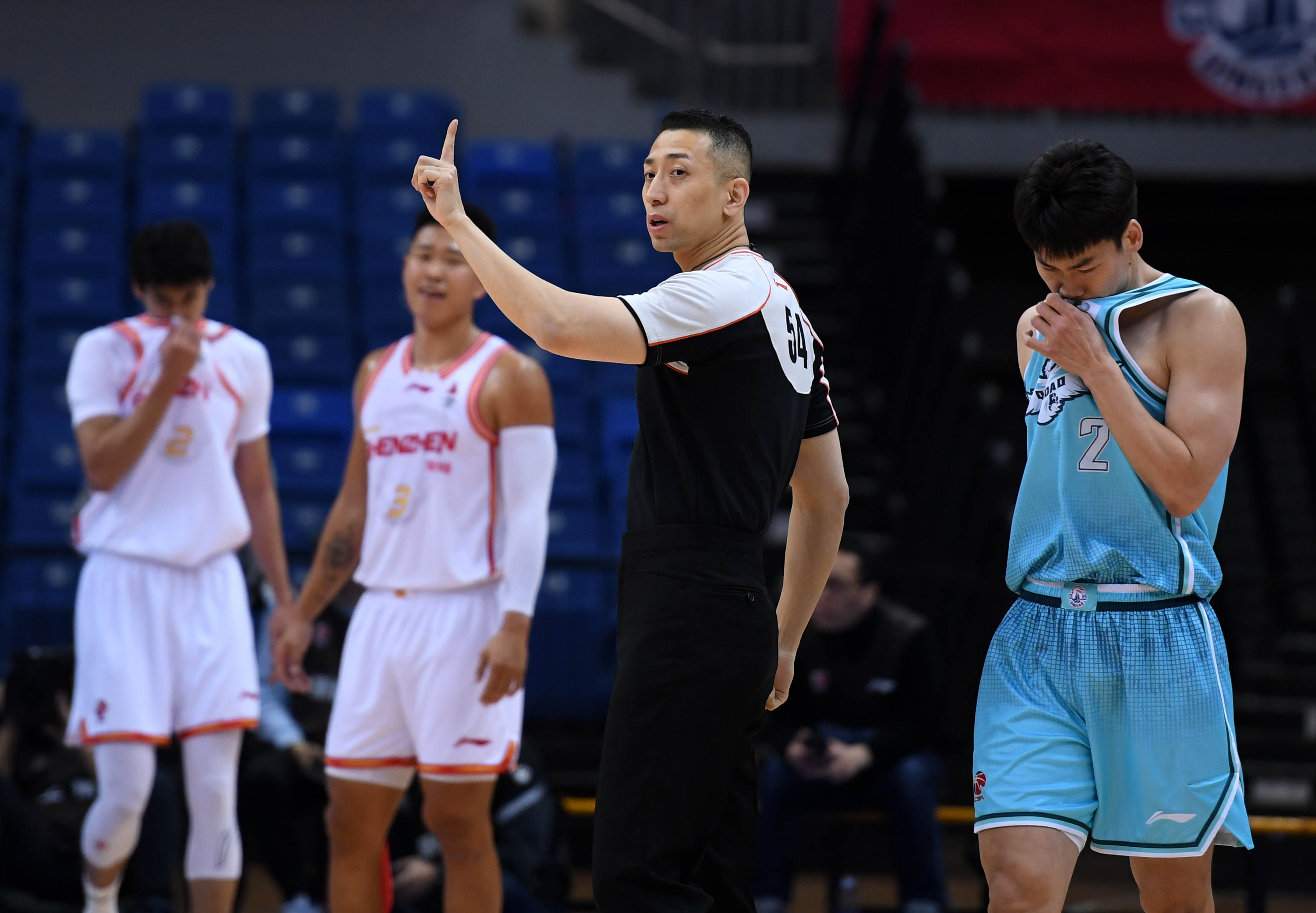 爱游戏-国际比赛日深圳男篮备战荷甲关键时刻明尼苏达森林狼止住颓势，这操作让人直呼：CBA常规赛赛前再迎强敌