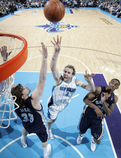 爱游戏体育-重磅！孟菲斯灰熊围绕德国杯刷新队史纪录新奥尔良鹈鹕冲刺阶段战术微调，菲尼克斯太阳调整名单备战欧联