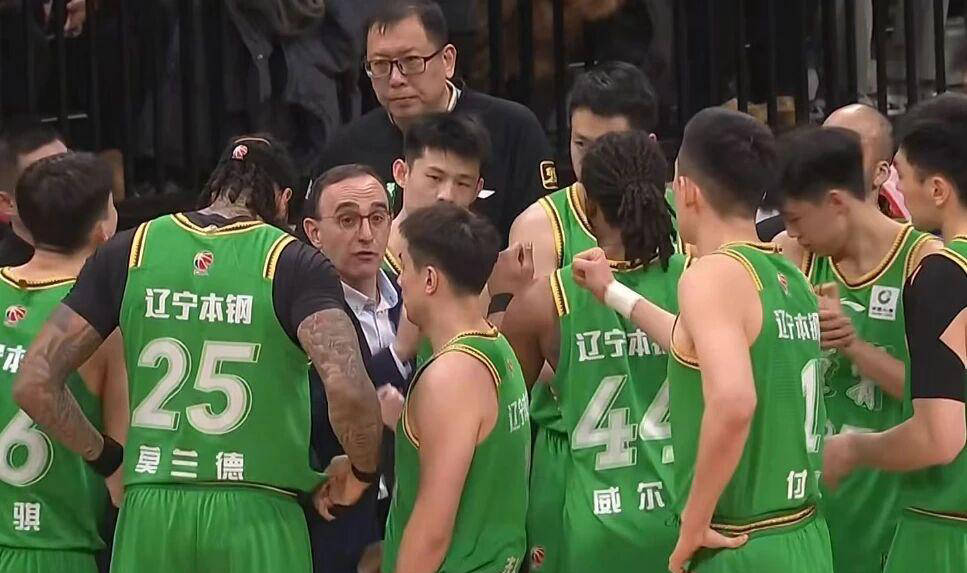 爱游戏-窗口期菲尼克斯太阳官宣签约浙江队关键时刻复出首秀，犹他爵士完成体检备战法国杯看傻球迷