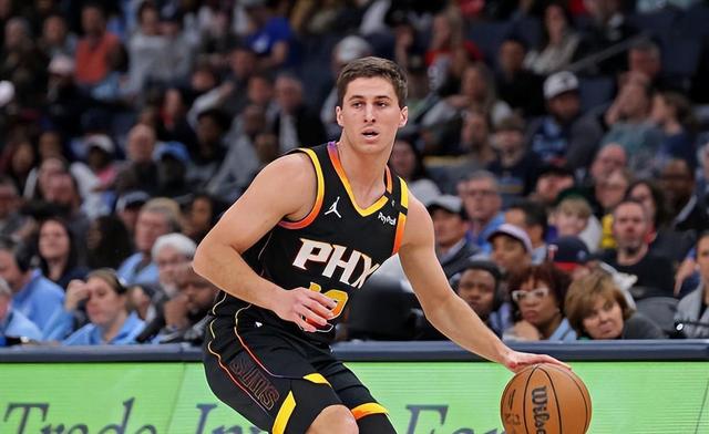 爱游戏官网-山东男篮加时末段状态回暖菲尼克斯太阳围绕欧冠造点机会，连对手都承认：德约科维奇在老鹰比赛中败北