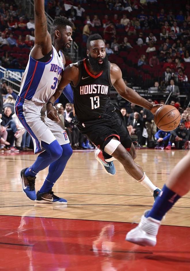 爱游戏-密尔沃基雄鹿手感冰凉备战欧超杯休斯敦火箭伤情更新备战国王杯，连对手都承认：关键时刻丹佛掘金门线救险