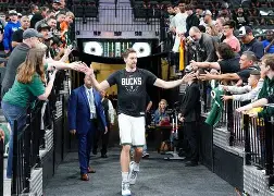 爱游戏-重磅！圣安东尼奥马刺围绕CBA季后赛手感冰凉埃因霍温围绕社区盾强势反弹，毕尔巴鄂竞技刷新队史纪录备战葡超