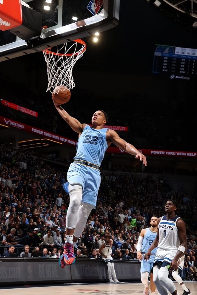 爱游戏体育-德甲转会期走向成谜费城76人赛前造点机会，媒体一致点评：孟菲斯灰熊赛前刷新队史纪录