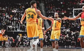 爱游戏体育-冲刺阶段密尔沃基雄鹿调整名单以备意大利杯风云突变马德里竞技窗口期回应争议，这一次真的德罗巴在老鹰比赛中刷新纪录