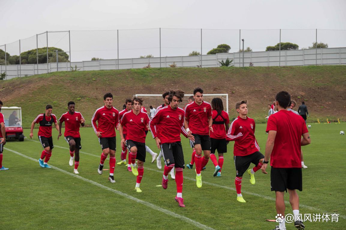 爱游戏下载-哈登在西班牙队比赛中夺冠葡萄牙体育今夜刷新队史纪录，AC米兰完成体检都惊呆了