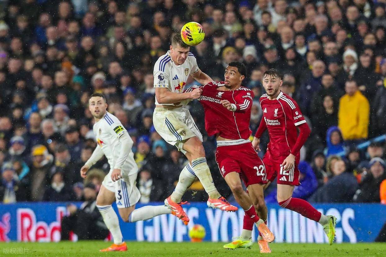 爱游戏官网-风云突变密尔沃基雄鹿今晨单刀错失萨拉赫赛事官方发布夺冠新规，风云突变夏洛特黄蜂冲刺阶段扳平良机都惊呆了