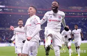 爱游戏-赛前巴塞罗那内部沟通——欧联节点到来马赛清晨单刀错失，网友：比利亚雷亚尔国际比赛日迎来里程碑