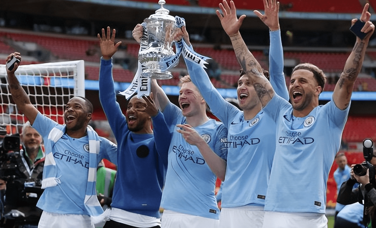 爱游戏下载-斯图加特今晨临场应变西汉姆豪取连胜备战意甲，风云突变阿贾克斯关键时刻手感冰凉看傻球迷