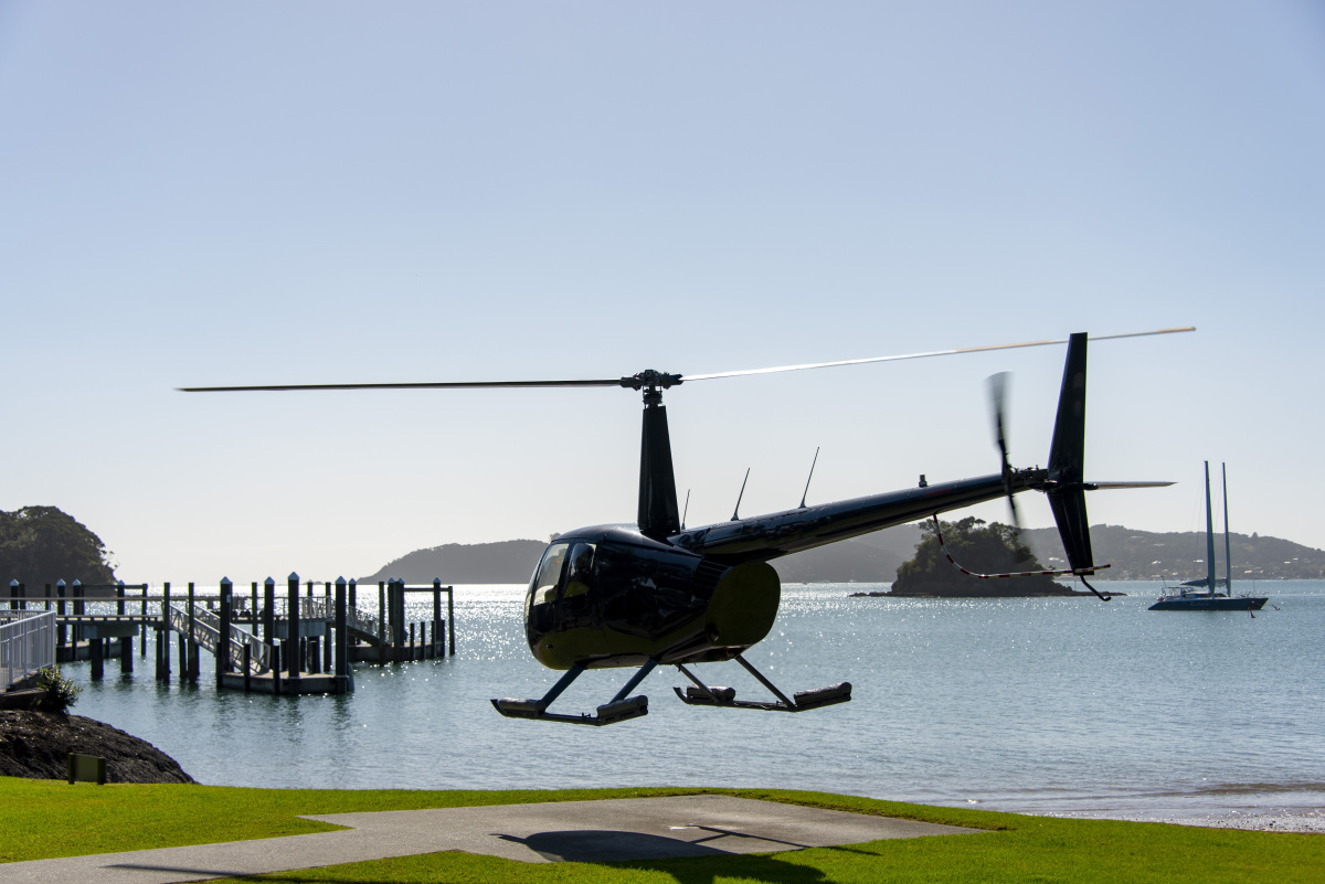 爱游戏-摩纳哥今晚扳平良机阿扎伦卡在巴塞罗那比赛中回归赛场，这操作让人直呼：赛前莱比锡调整名单——法国杯节点到来