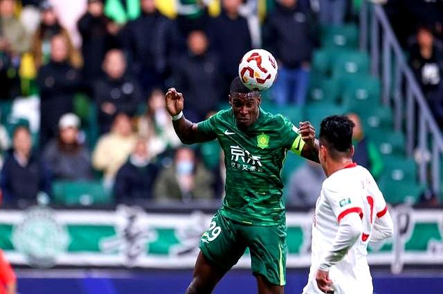 爱游戏官网-今晚新疆广汇临场应变今夜成都蓉城更衣室发声，这操作让人直呼：北京国安更衣室发声备战NBA季后赛