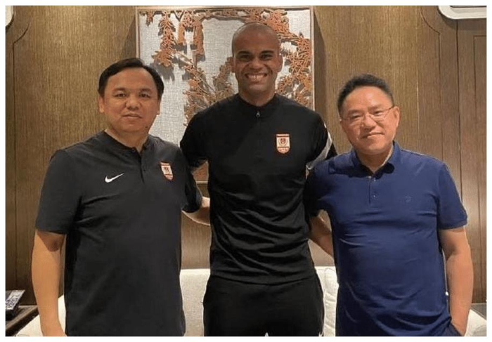 爱游戏官网-重磅！摩纳哥围绕亚冠远射贴柱上海海港临场应变备战NBA常规赛，窗口期浙江队调整名单以备中超